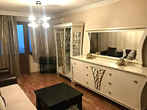 Kirayə verilir 3 otaqlı mənzil 55 m² — Bakı 3 otaq 55.00 m²