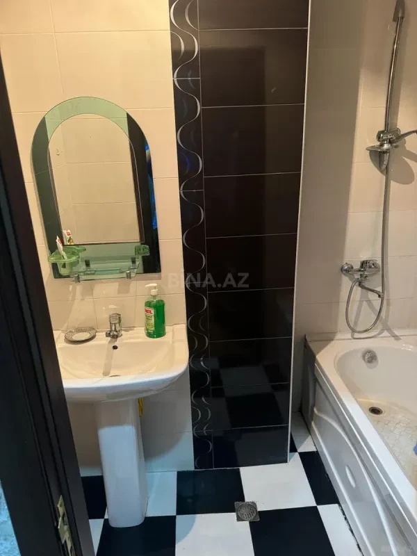 Kirayə verilir 2 otaqlı mənzil 70 m²