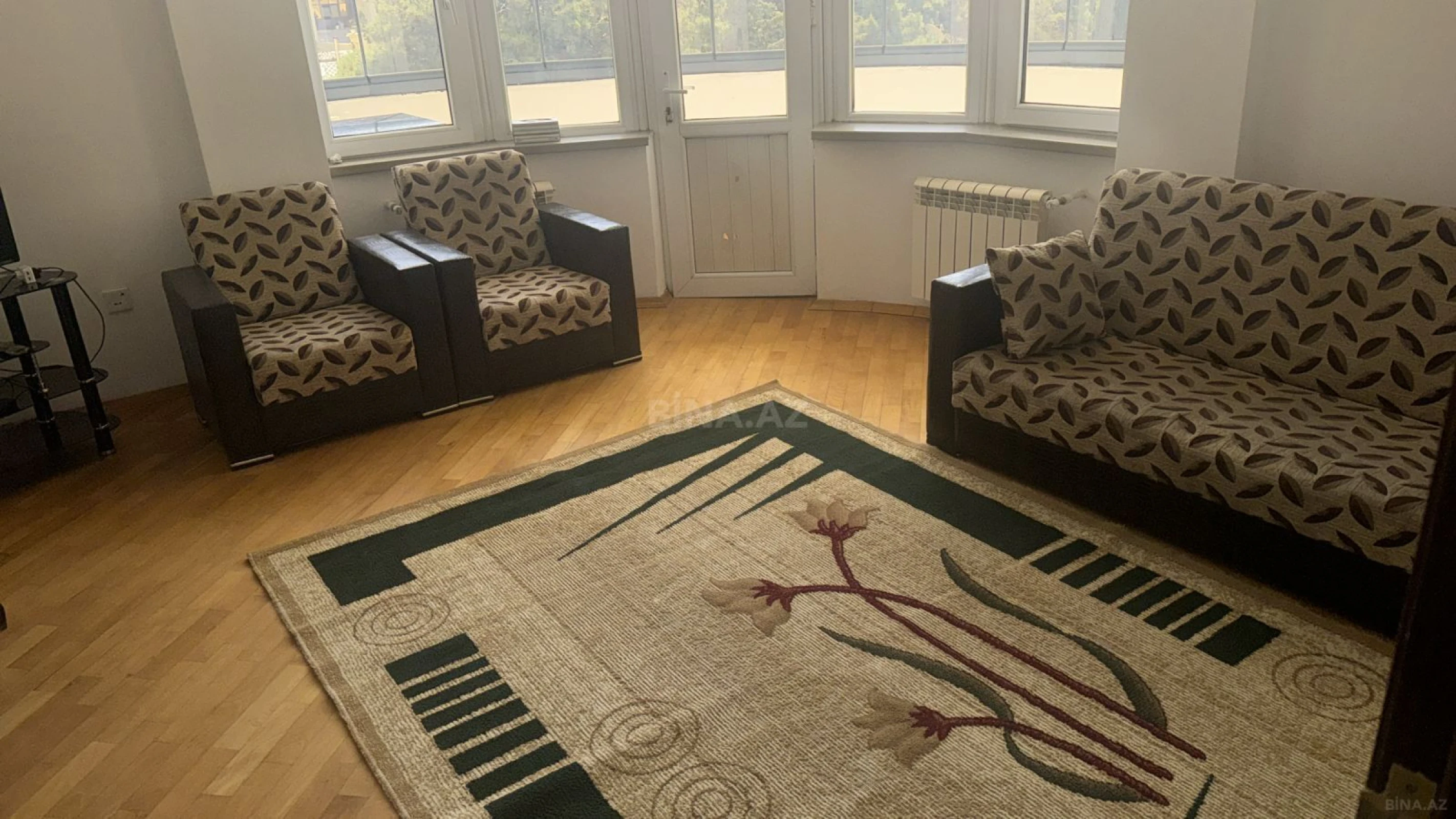 Kirayə verilir 2 otaqlı mənzil 70 m²
