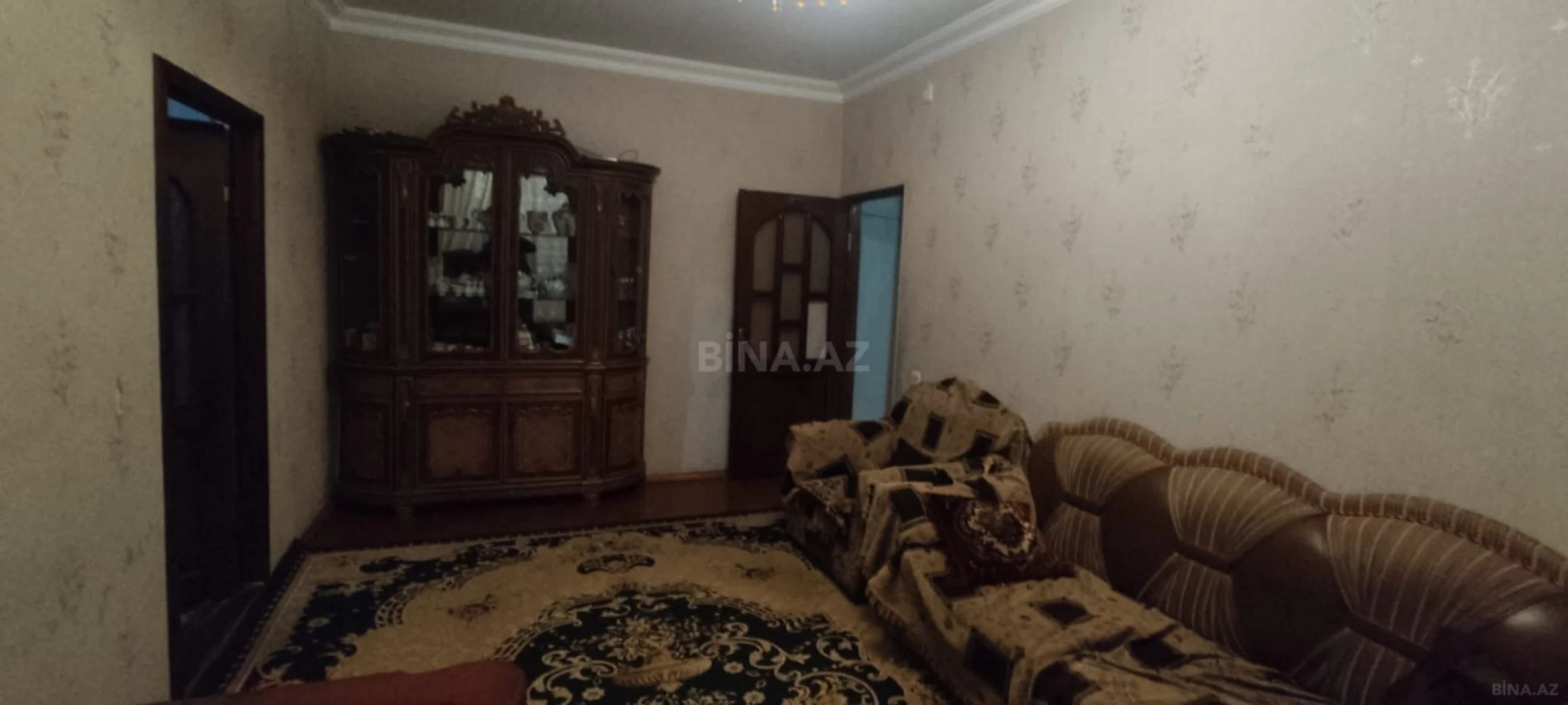 Satılır 5 otaqlı mənzil 125 m²