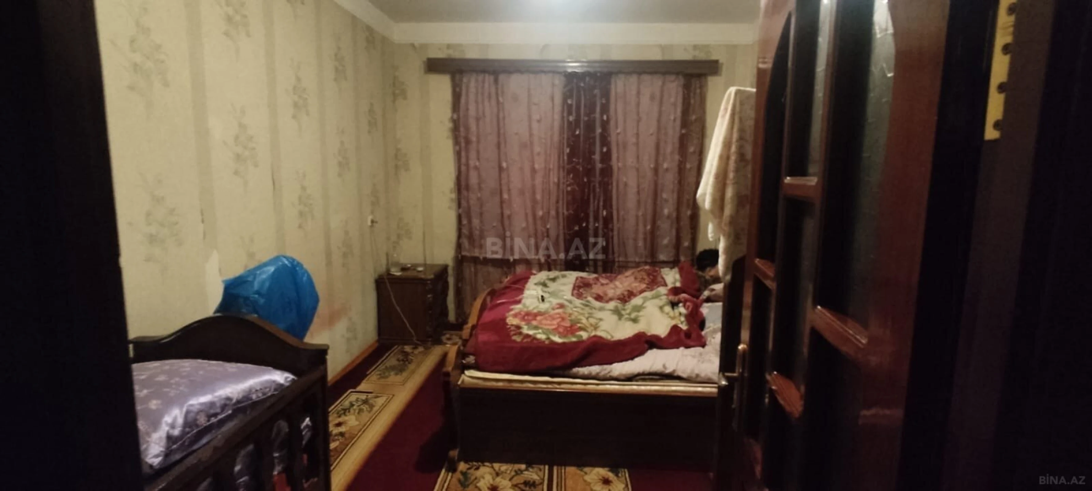 Satılır 5 otaqlı mənzil 125 m²