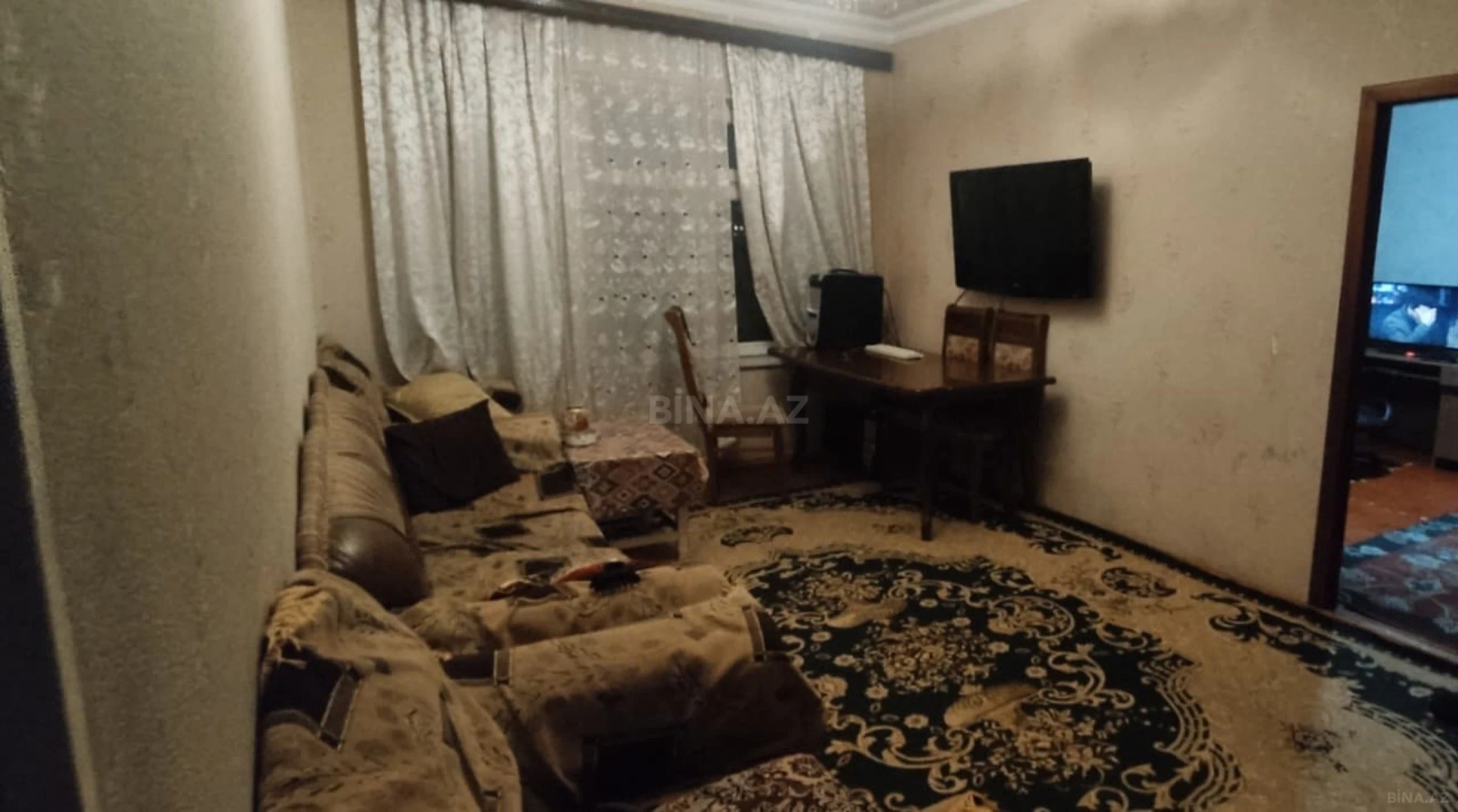 Satılır 5 otaqlı mənzil 125 m²