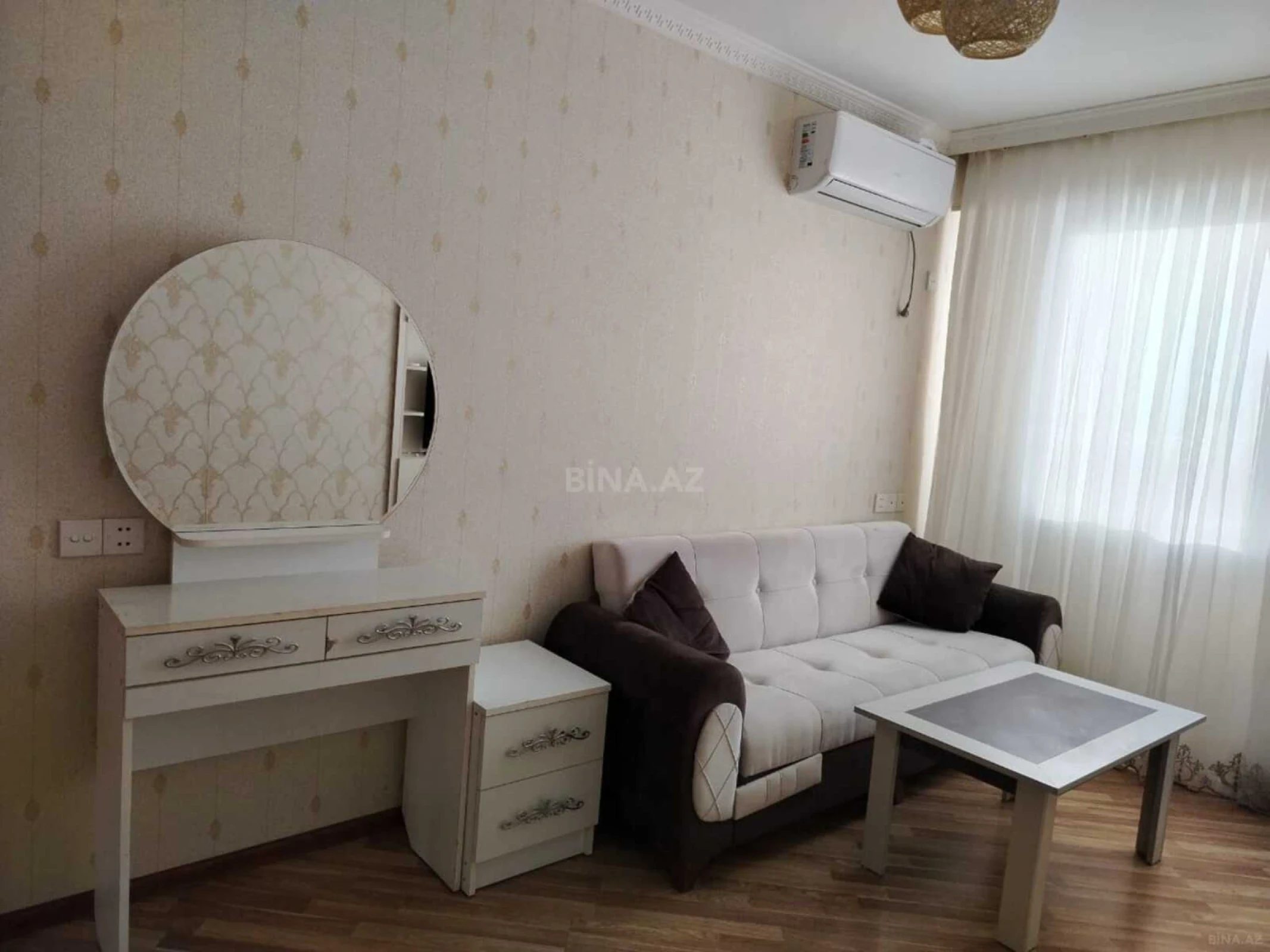 Kirayə verilir 2 otaqlı mənzil 57 m²