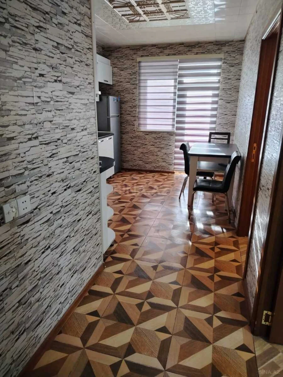 Kirayə verilir 2 otaqlı mənzil 57 m²