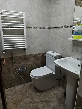 Kirayə verilir 2 otaqlı mənzil 57 m²