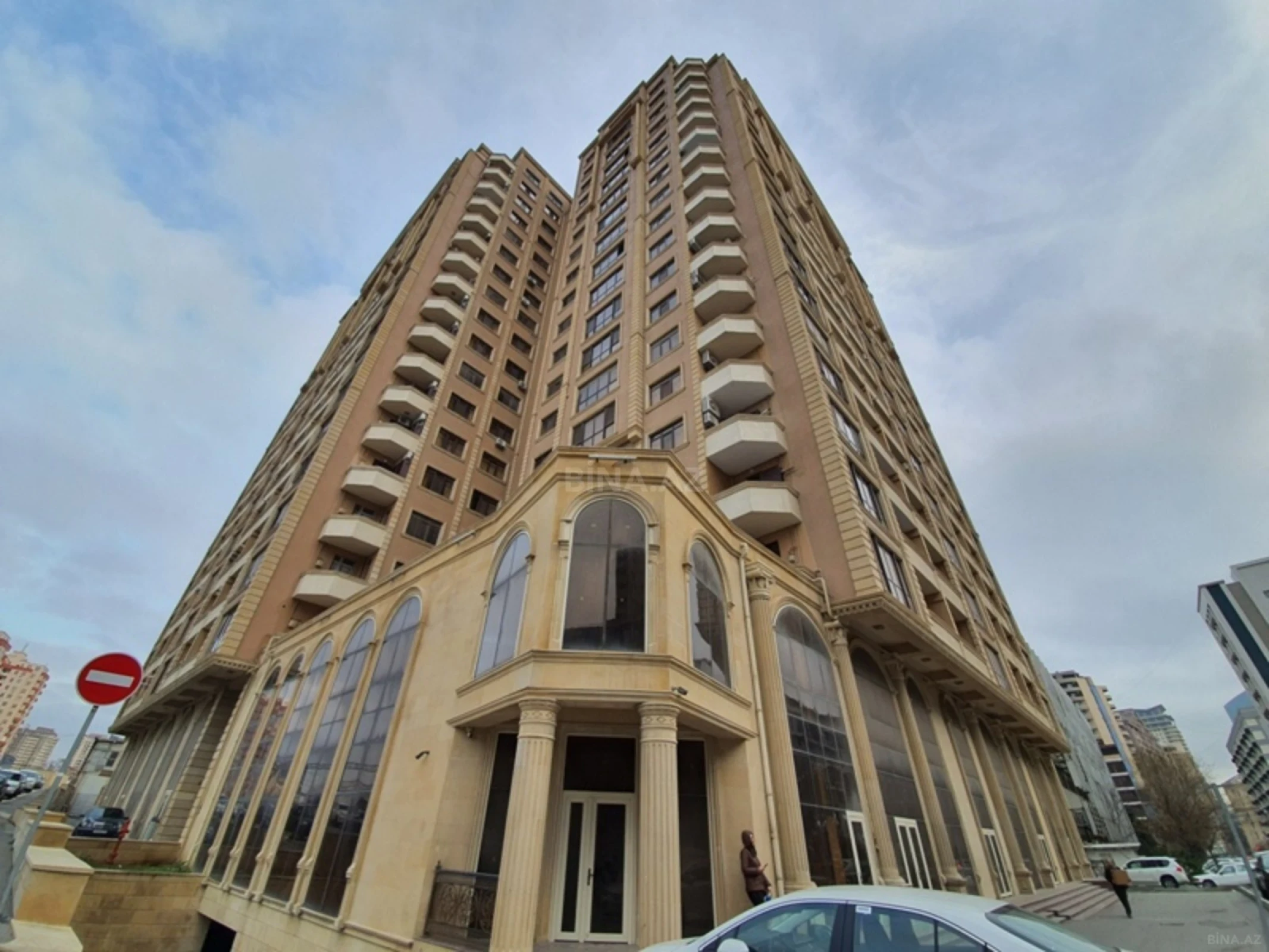 Kirayə verilir 2 otaqlı mənzil 70 m²