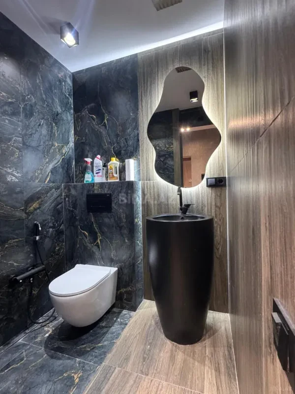 Satılır 2 otaqlı mənzil 60 m²
