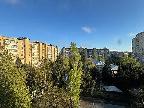 Satılır 2 otaqlı mənzil 60 m²