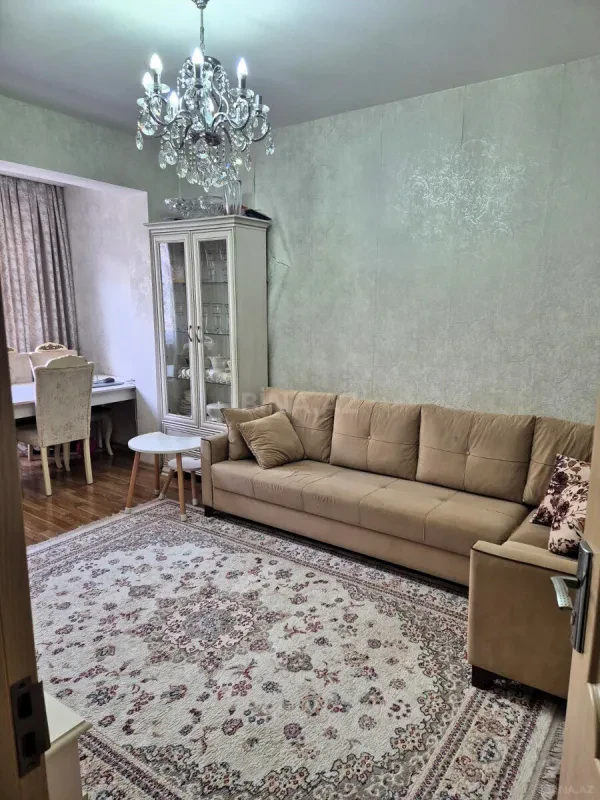 Satılır 2 otaqlı mənzil 55 m²