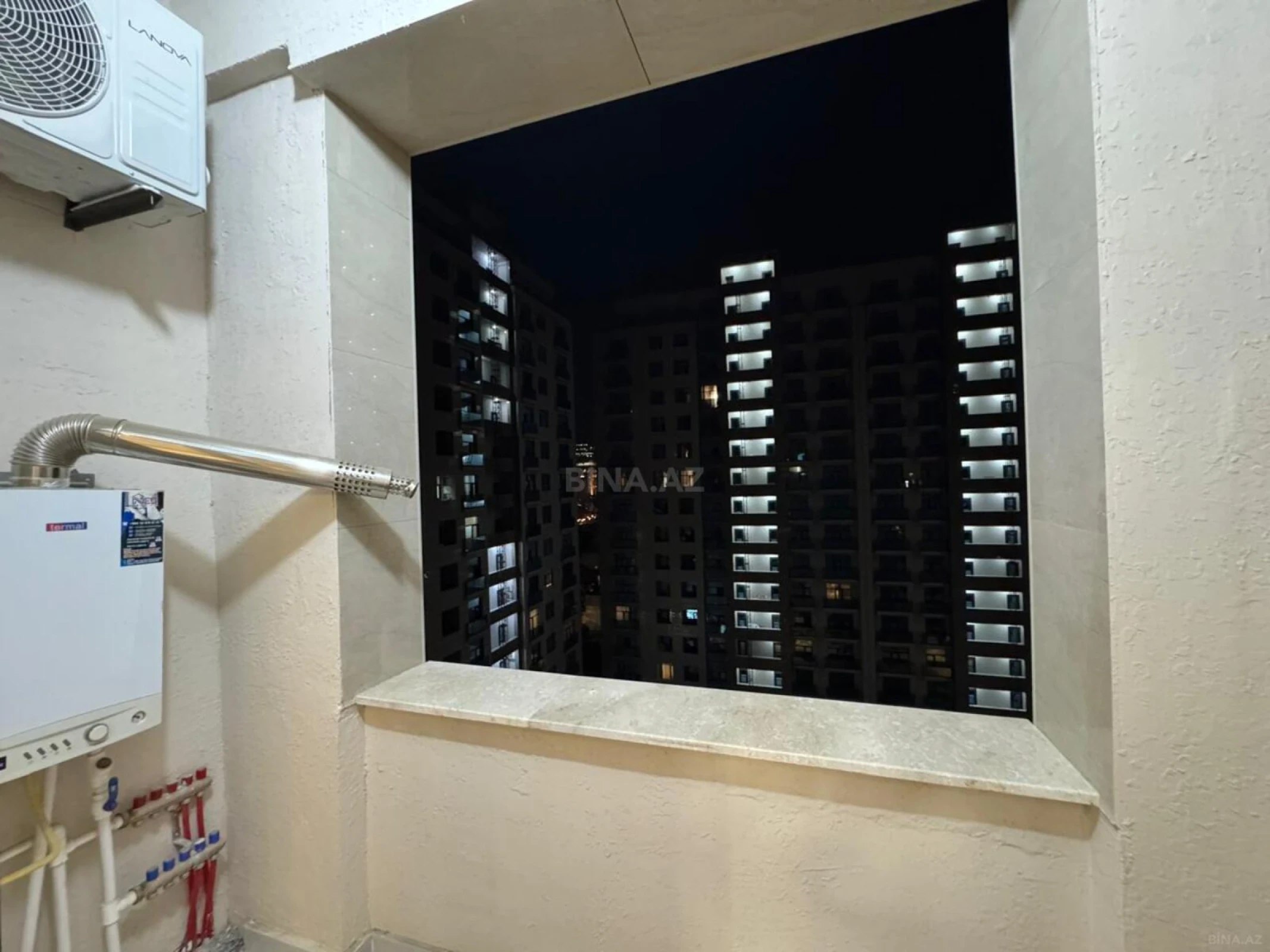 Kirayə verilir 2 otaqlı mənzil 75 m²