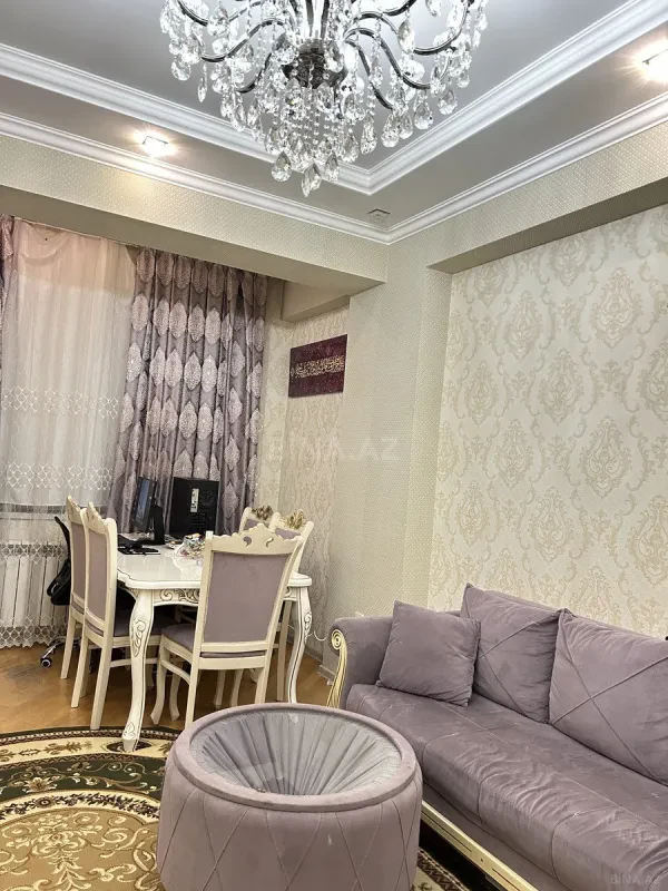 Satılır 2 otaqlı mənzil 52 m²