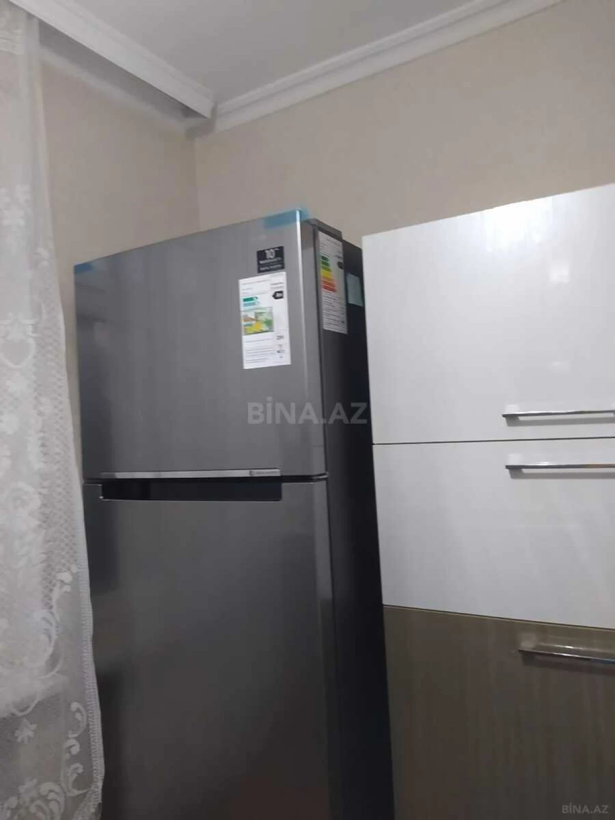 Kirayə verilir 2 otaqlı mənzil 65 m²