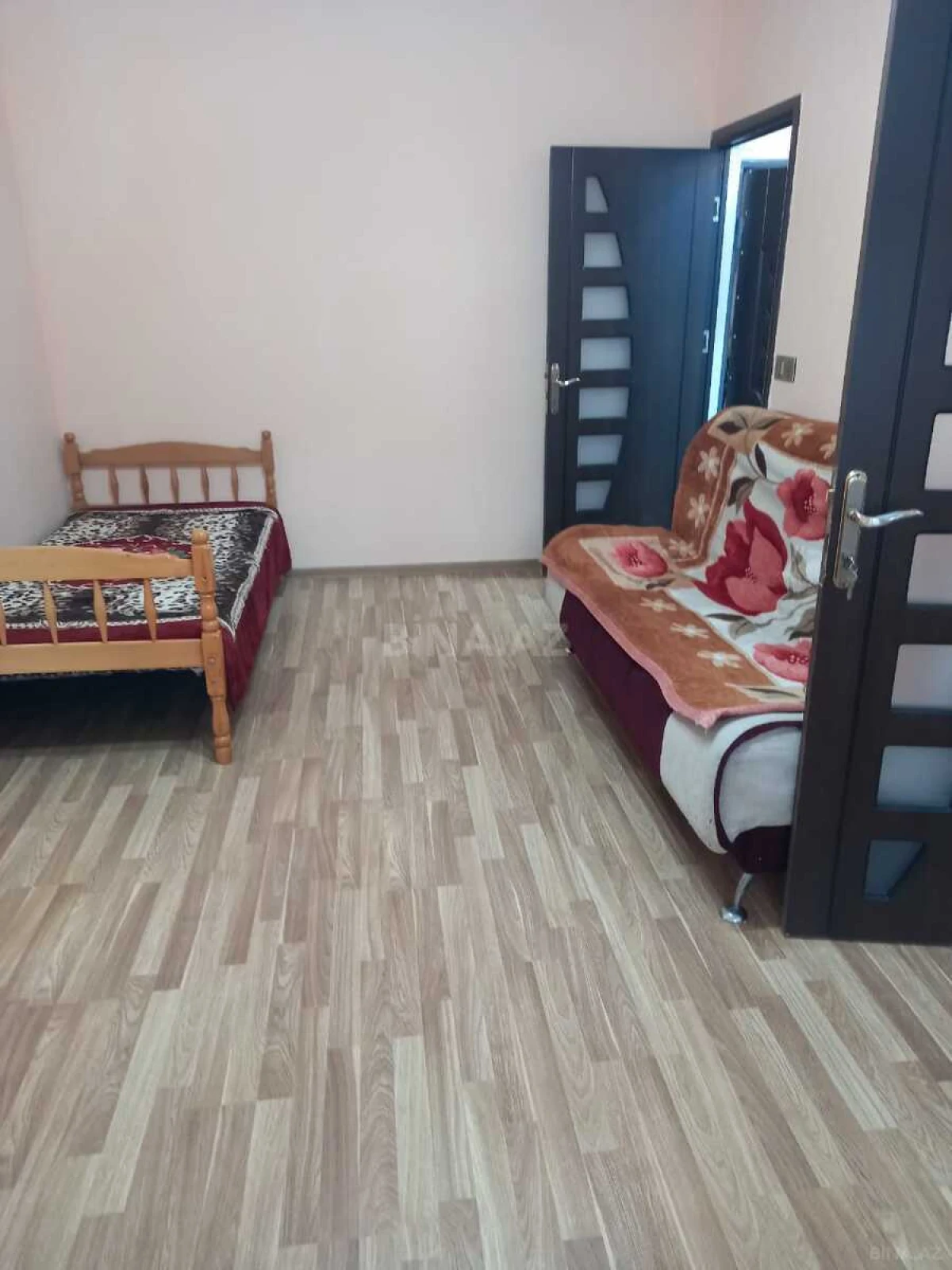 Kirayə verilir 2 otaqlı mənzil 45 m²