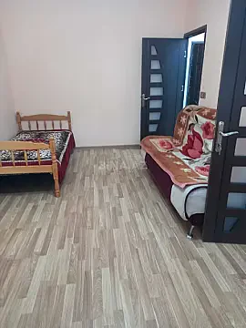 Kirayə verilir 2 otaqlı mənzil 45 m²