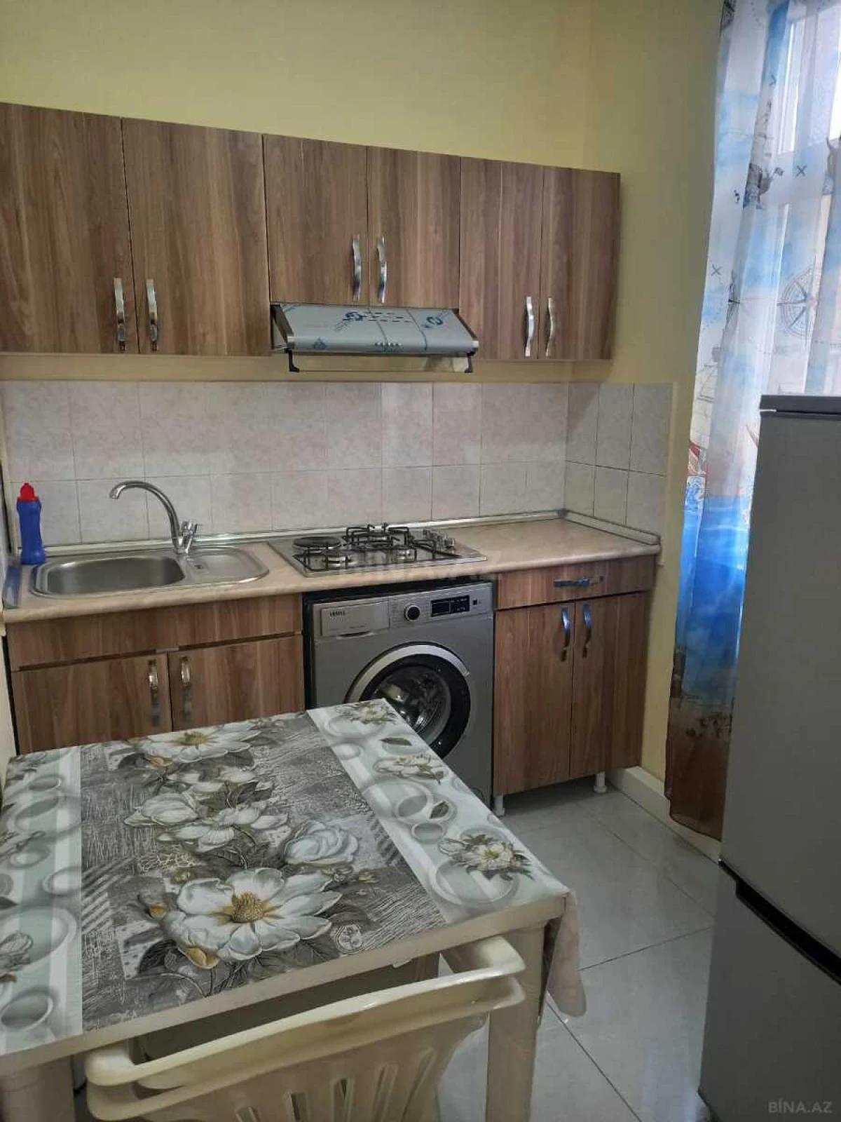 Kirayə verilir 2 otaqlı mənzil 45 m²