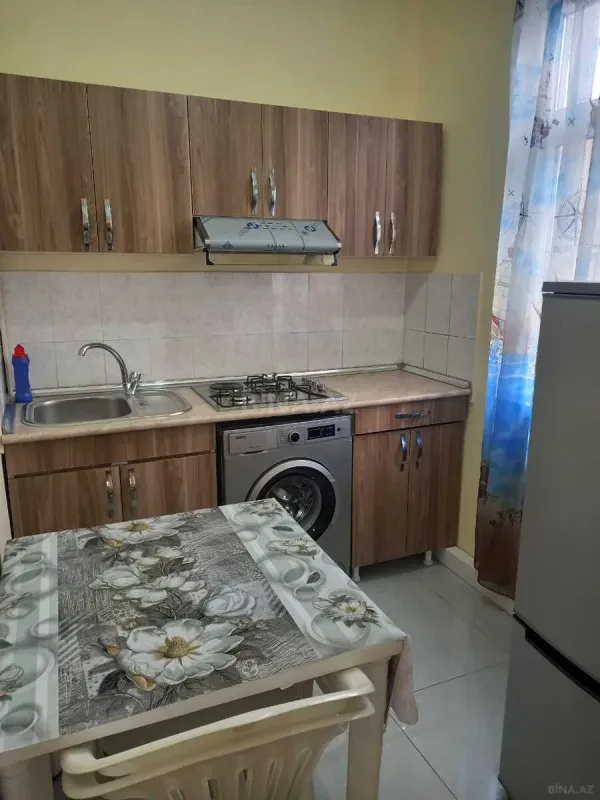 Kirayə verilir 2 otaqlı mənzil 45 m²