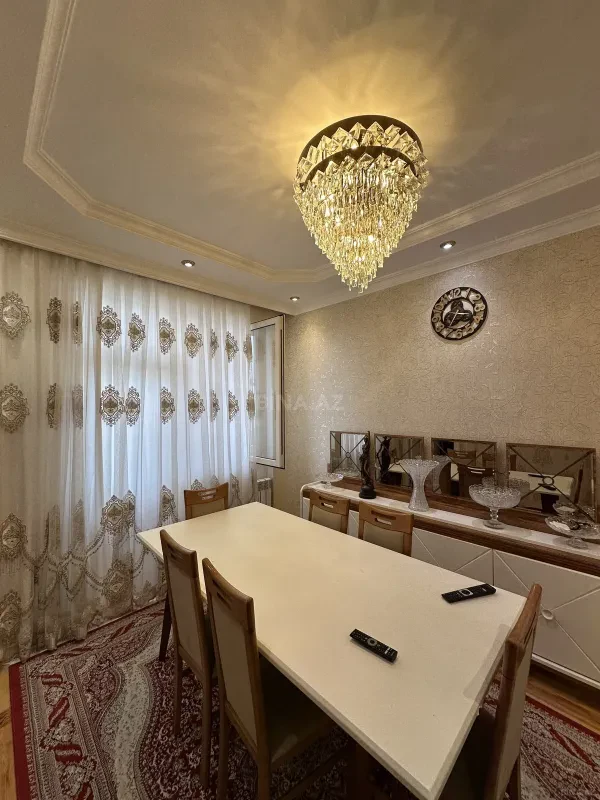 Satılır 3 otaqlı mənzil 76 m²