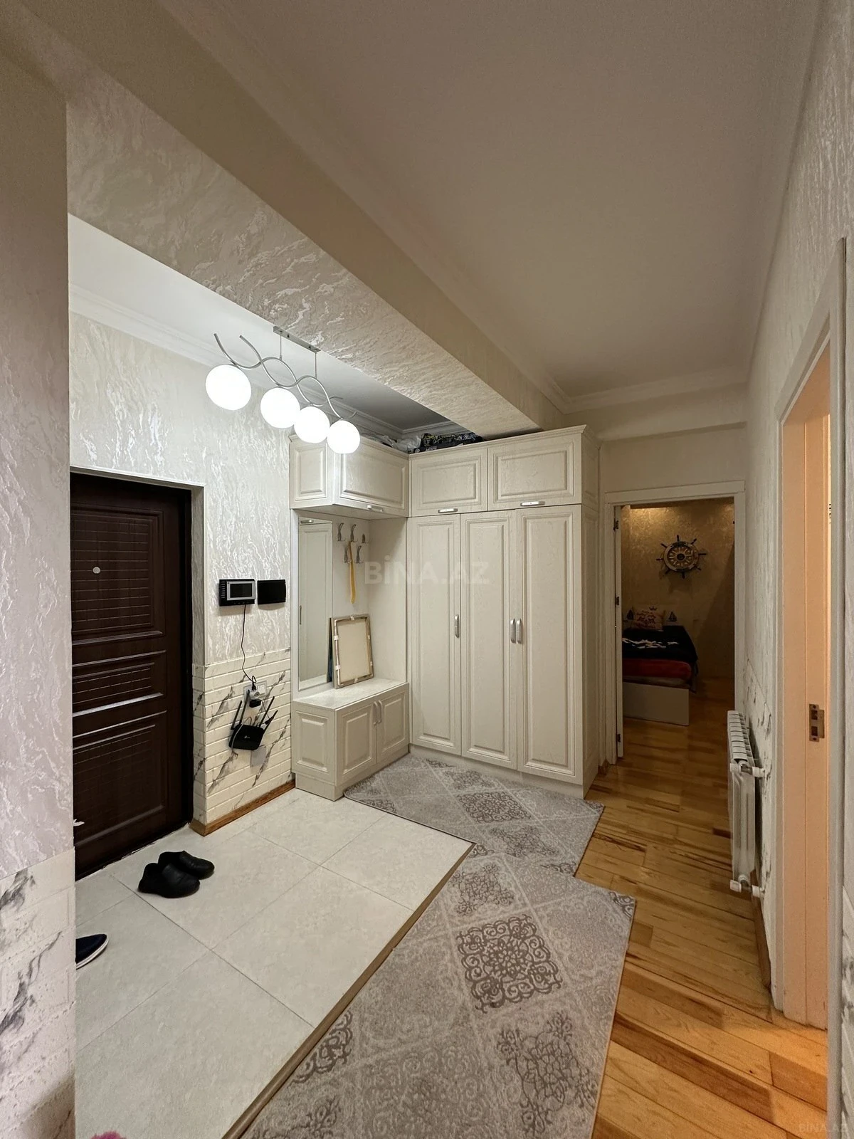 Satılır 3 otaqlı mənzil 76 m²