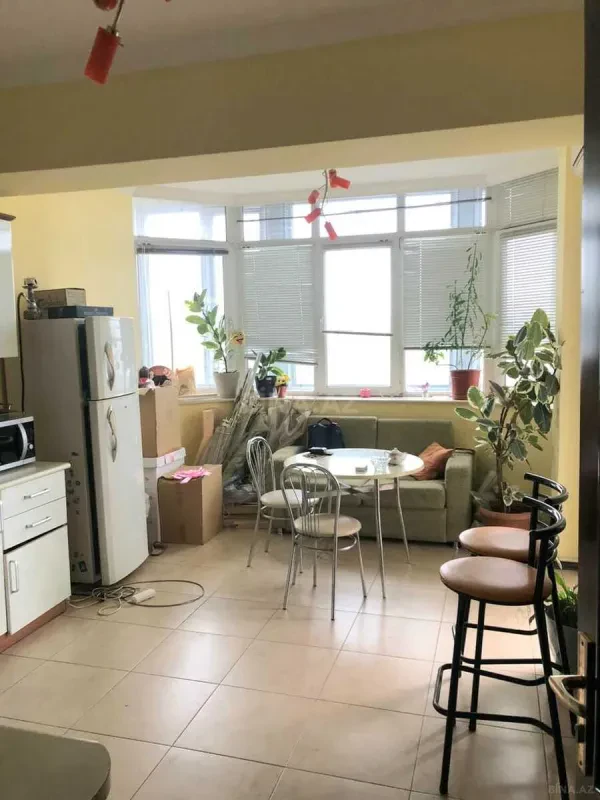 Kirayə verilir 3 otaqlı ofis 150 m²