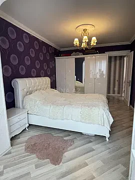 Kirayə verilir 2 otaqlı mənzil 65 m²