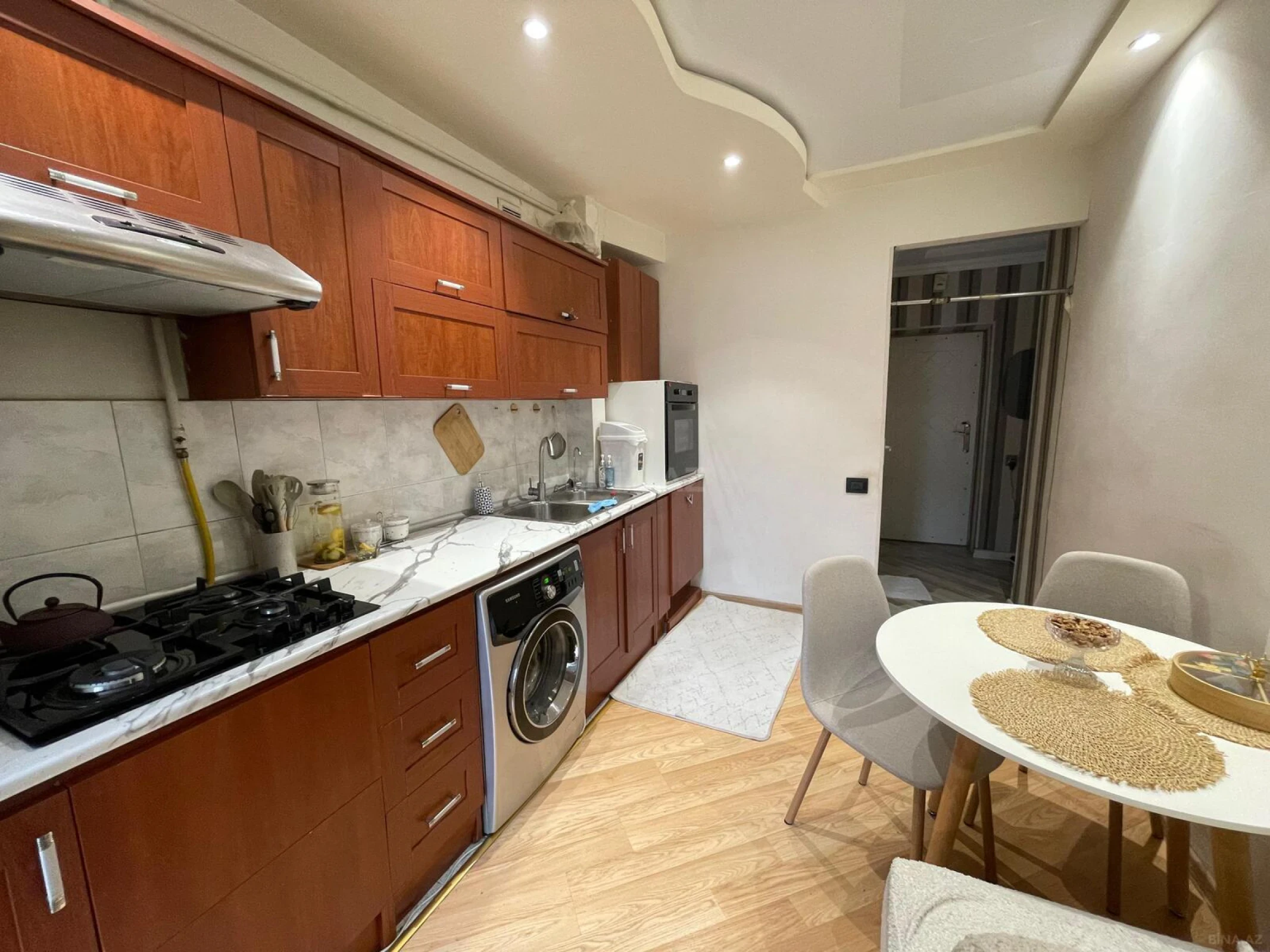 Kirayə verilir 2 otaqlı mənzil 65 m²