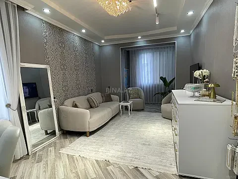 Kirayə verilir 2 otaqlı mənzil 65 m²