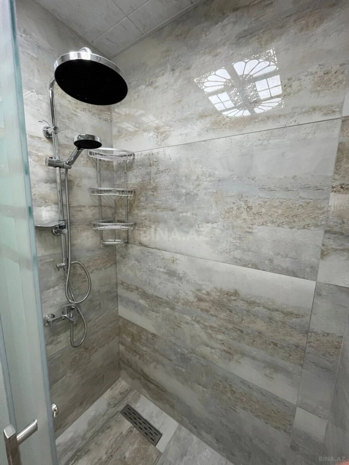 Kirayə verilir 3 otaqlı mənzil 100 m²