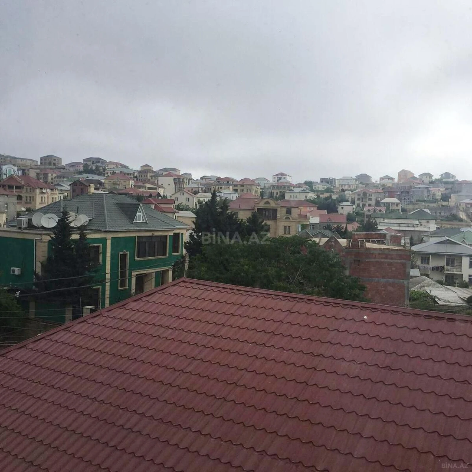 Kirayə verilir 6 otaqlı həyət evi 280 m²