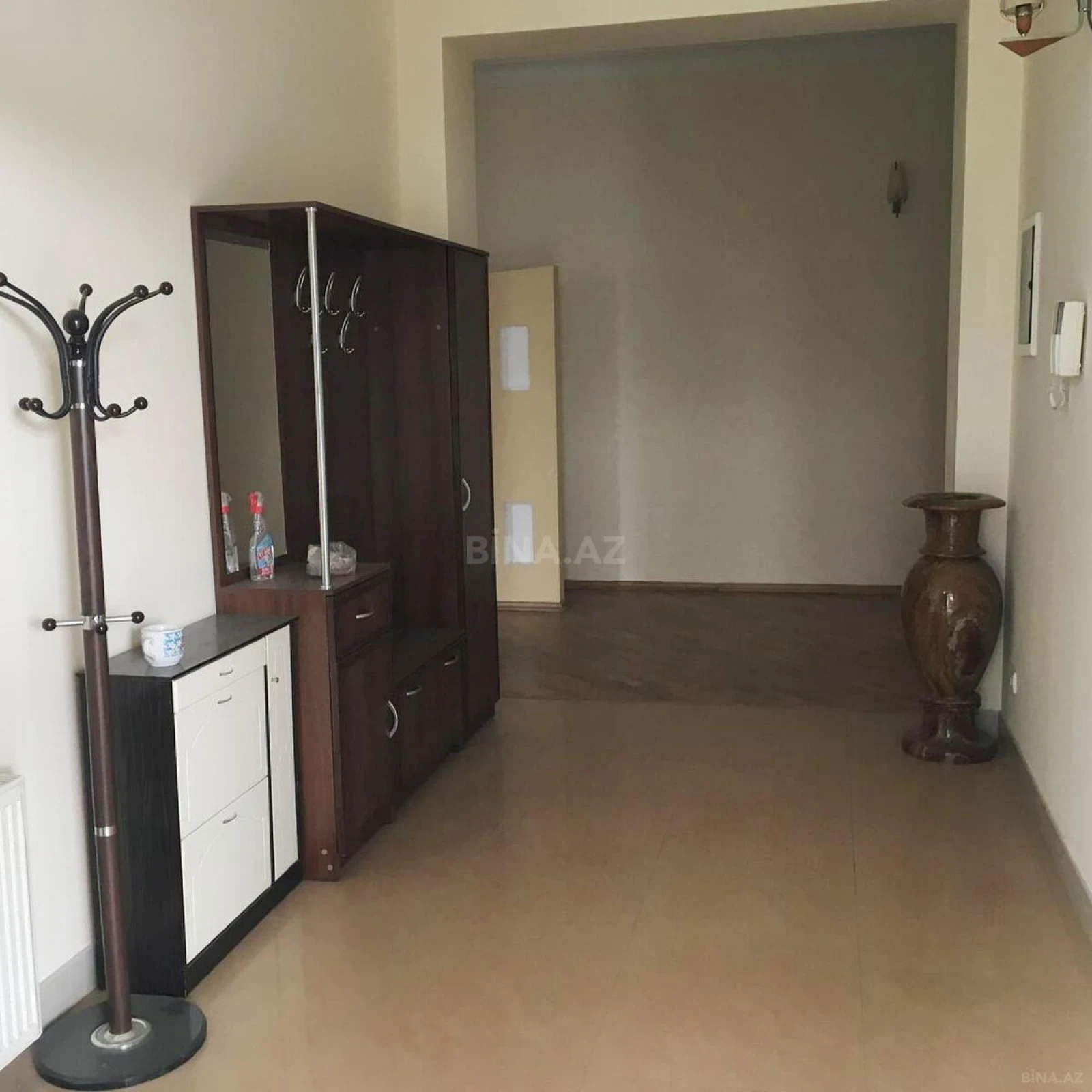 Kirayə verilir 6 otaqlı həyət evi 280 m²