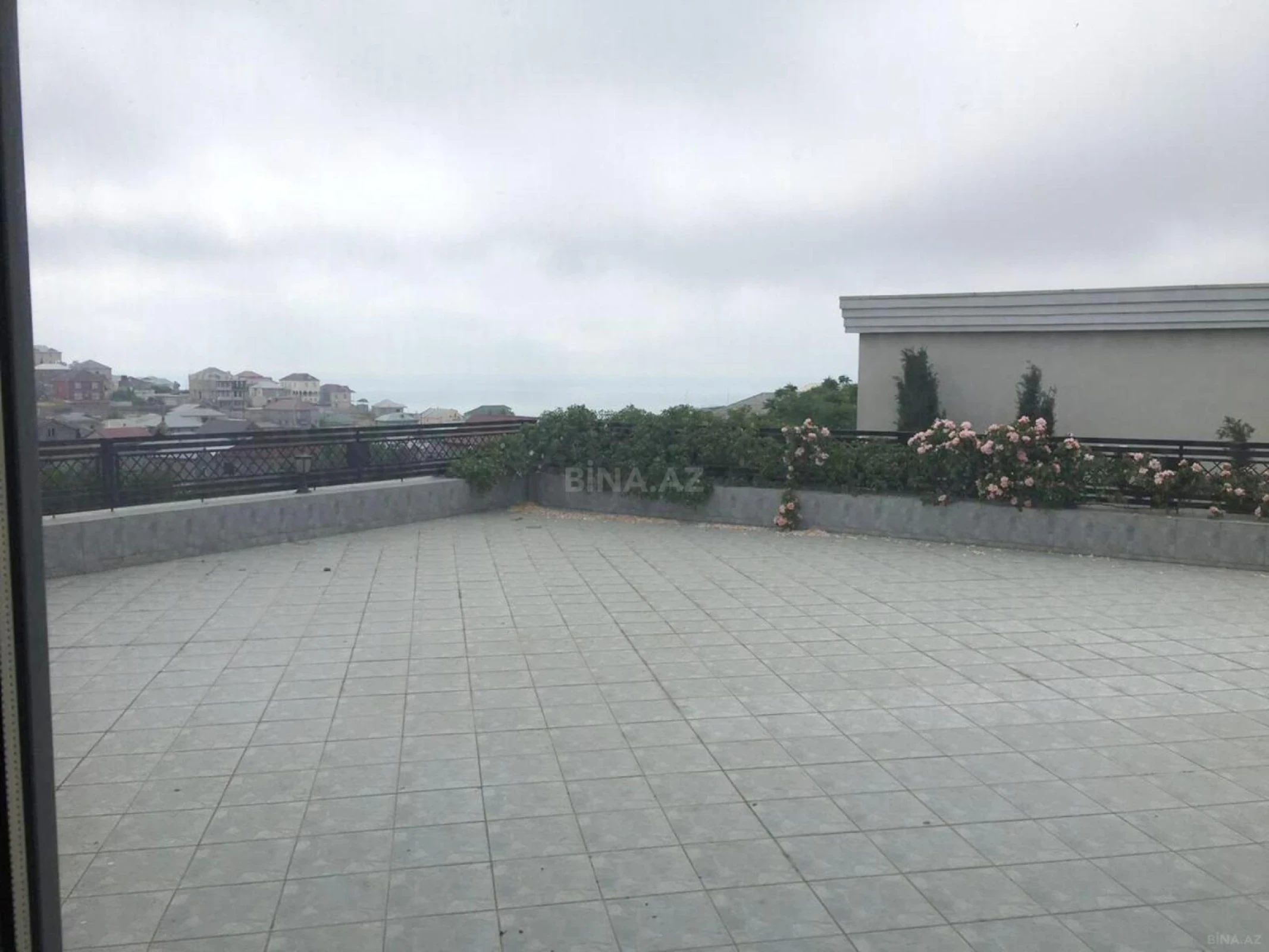 Kirayə verilir 6 otaqlı həyət evi 280 m²
