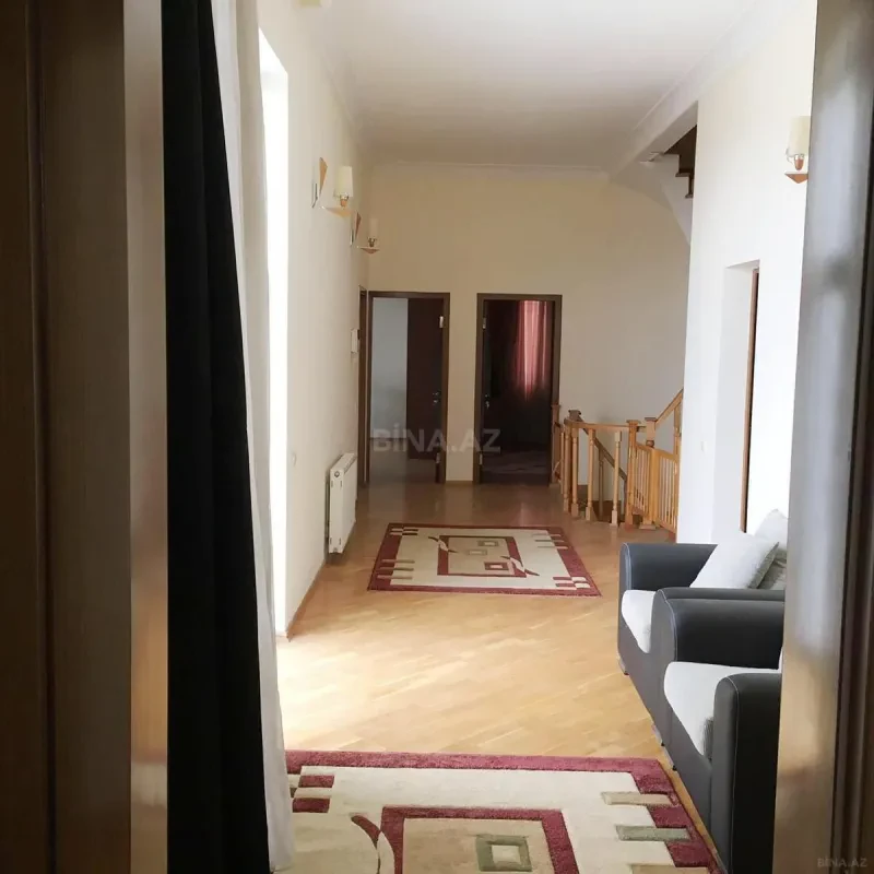 Kirayə verilir 6 otaqlı həyət evi 280 m²