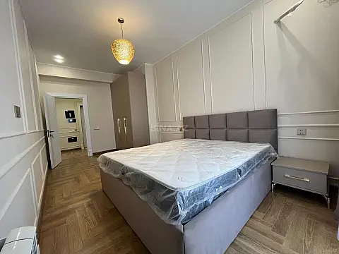 Kirayə verilir 3 otaqlı mənzil 121 m²