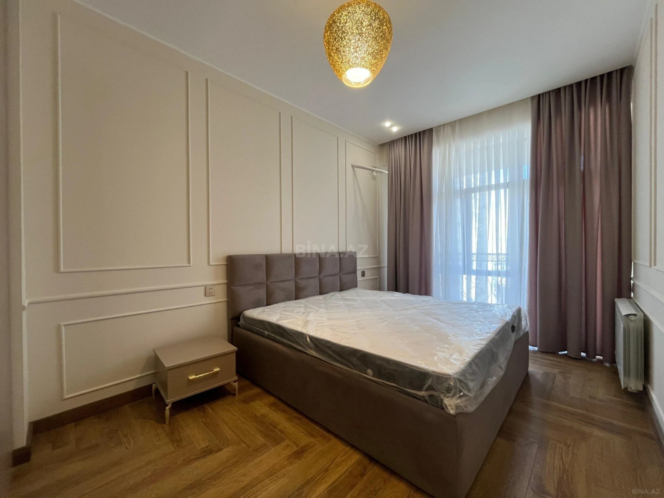 Kirayə verilir 3 otaqlı mənzil 121 m²