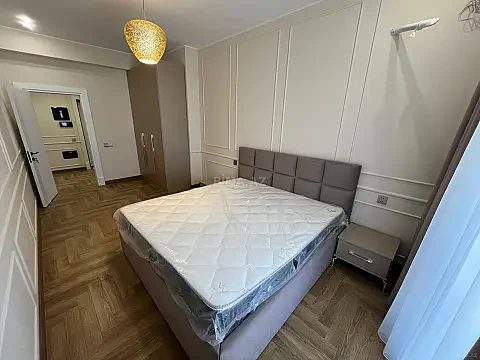 Kirayə verilir 3 otaqlı mənzil 121 m²