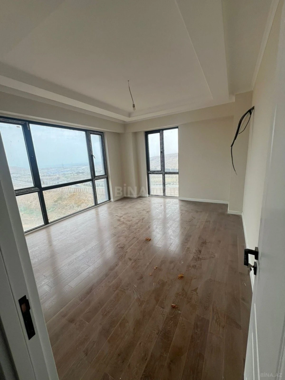 Satılır 3 otaqlı mənzil 86 m²