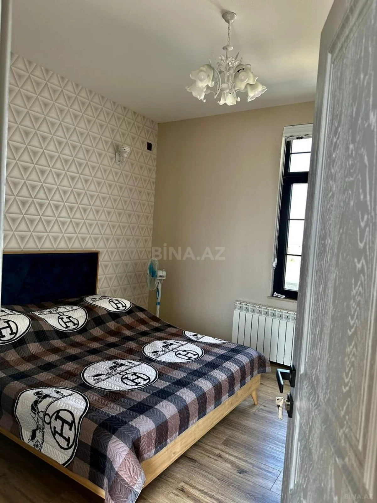 Kirayə verilir 5 otaqlı həyət evi 250 m²
