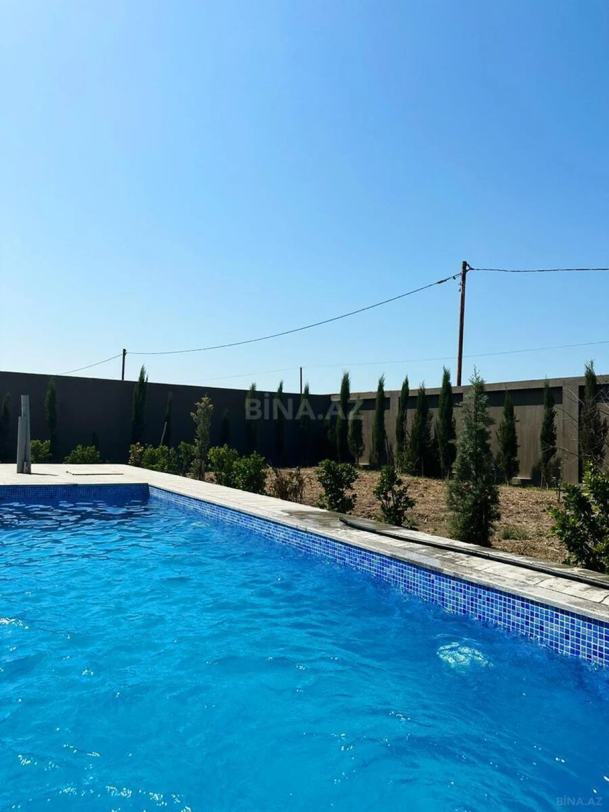 Kirayə verilir 5 otaqlı həyət evi 250 m²