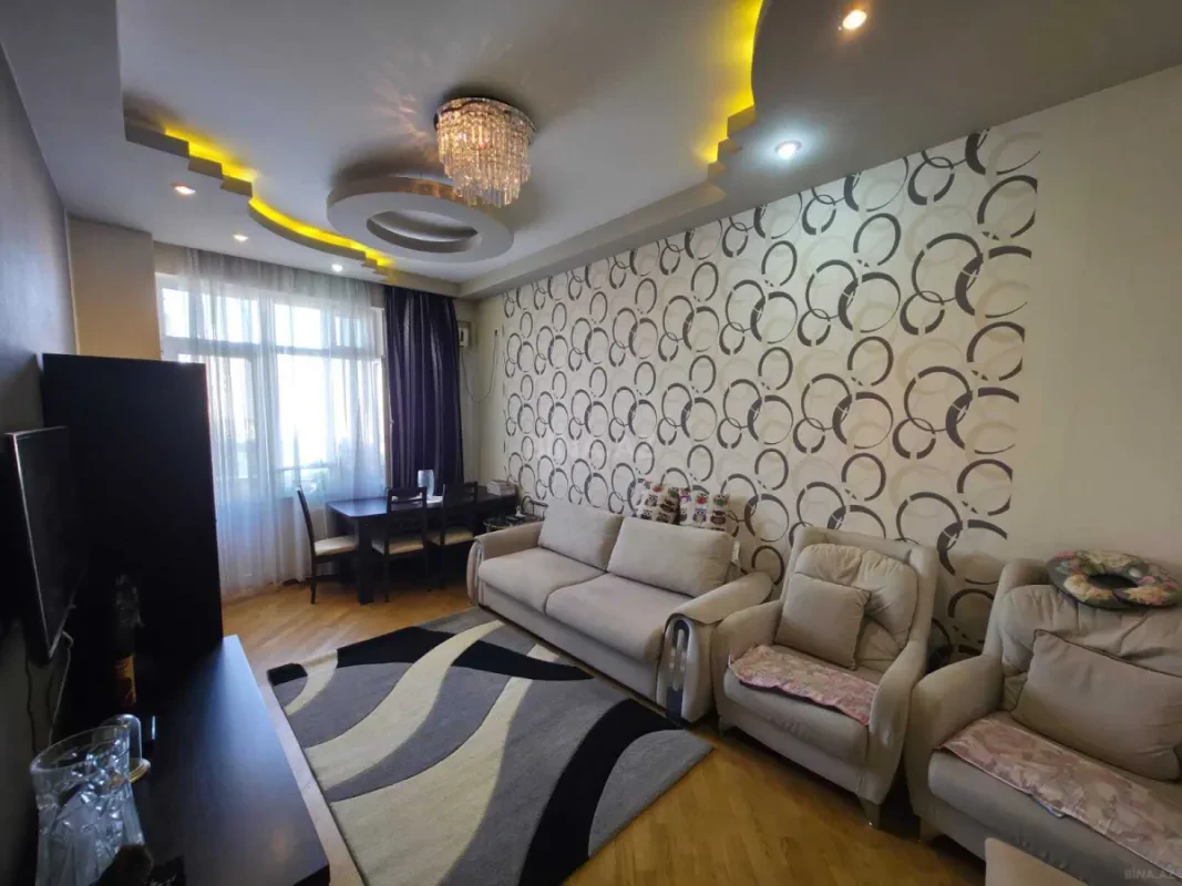 Kirayə verilir 2 otaqlı mənzil 62 m²
