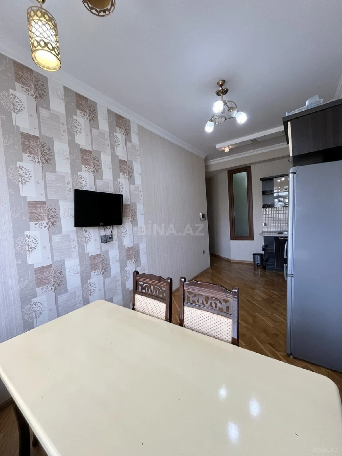 Kirayə verilir 3 otaqlı mənzil 90 m²