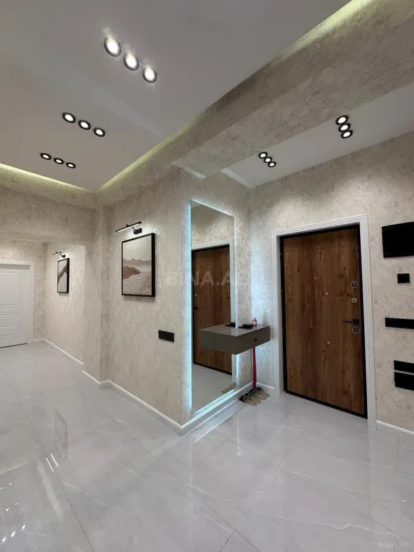 Satılır 3 otaqlı mənzil 91 m²