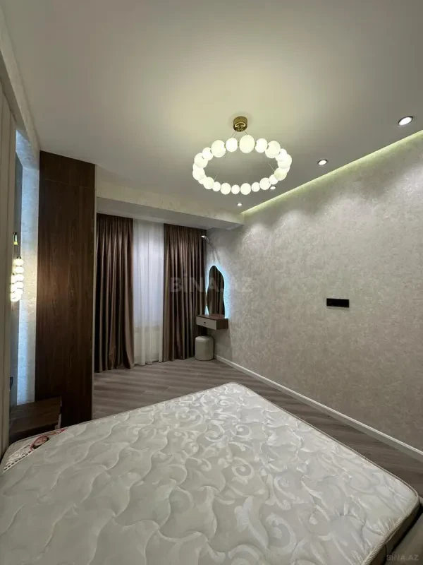 Satılır 3 otaqlı mənzil 91 m²
