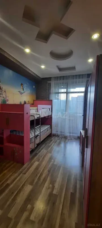 Kirayə verilir 3 otaqlı mənzil 90 m²