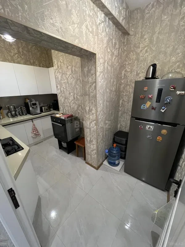 Kirayə verilir 2 otaqlı mənzil 75 m²