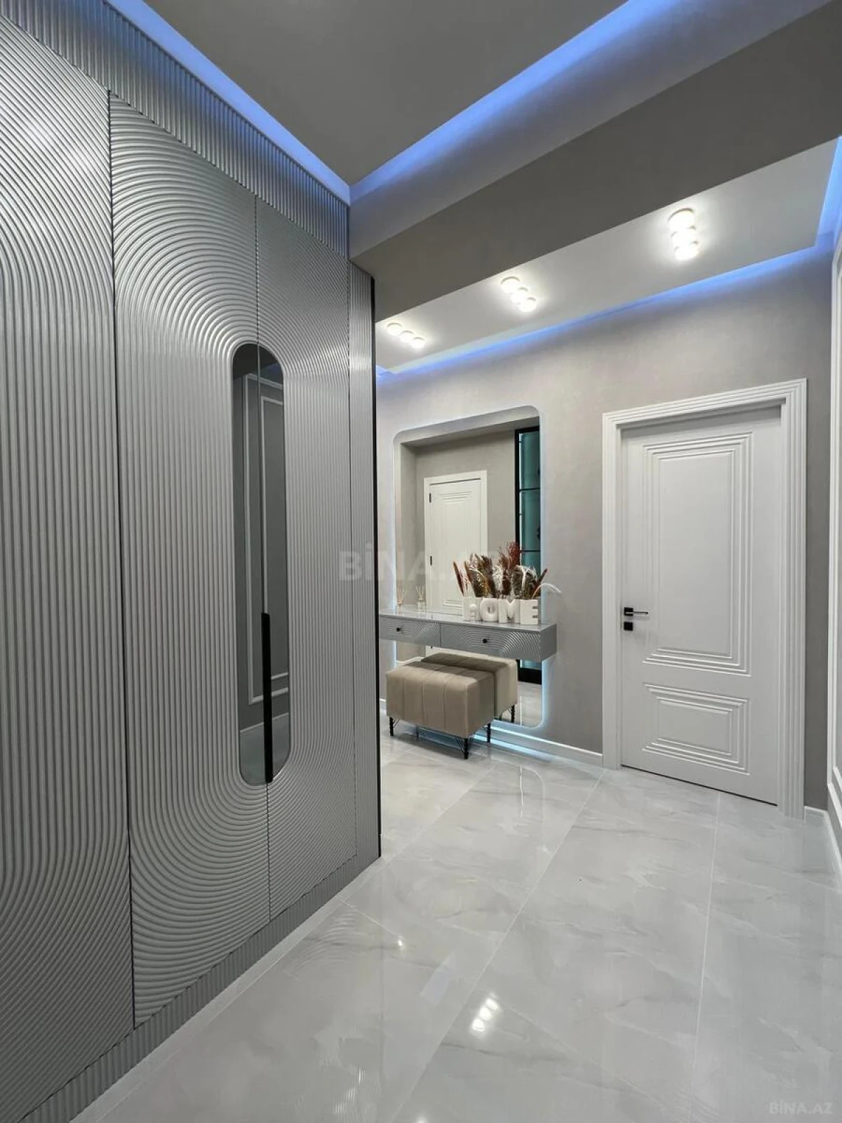 Satılır 3 otaqlı mənzil 105 m²