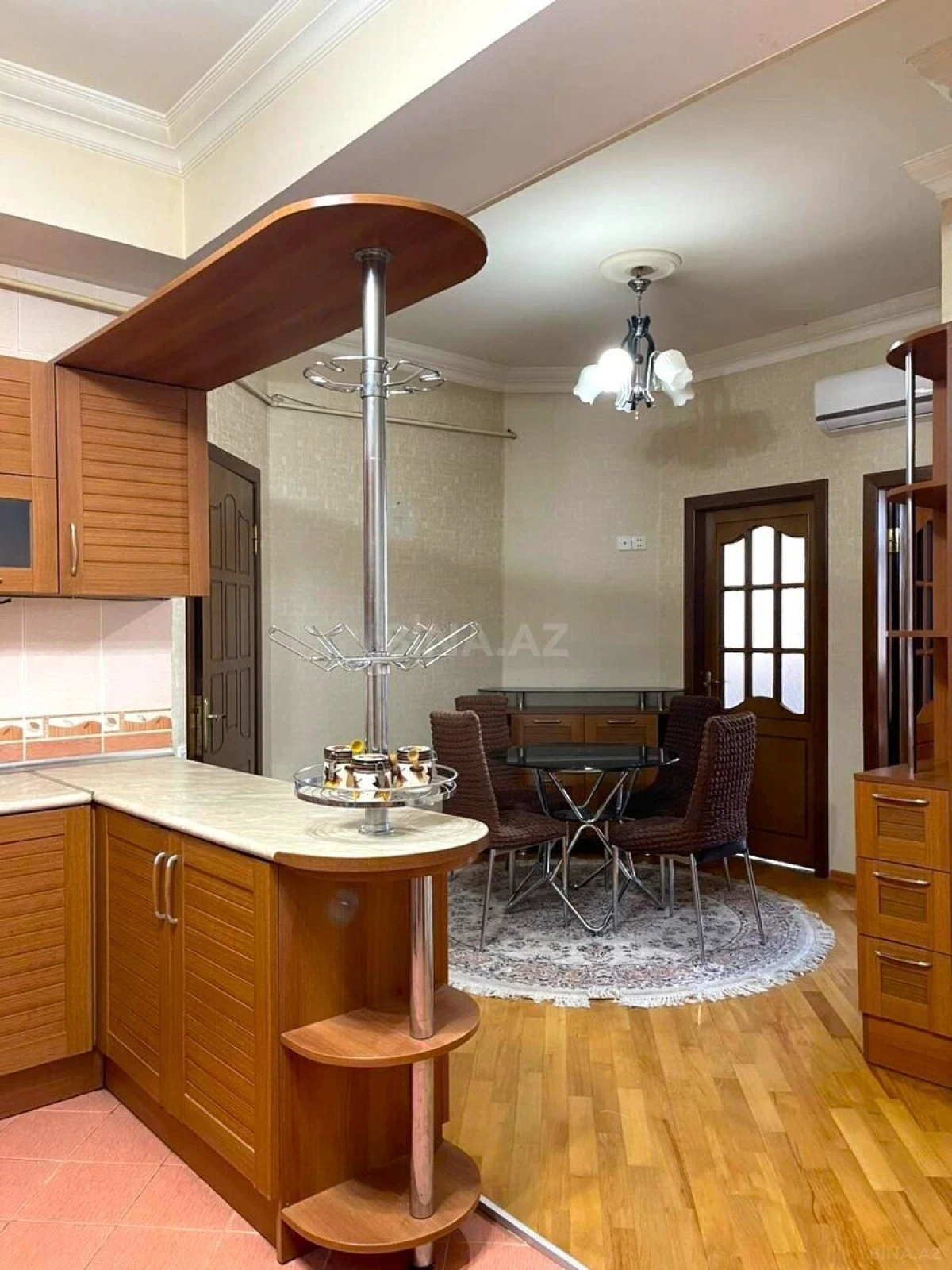 Satılır 3 otaqlı mənzil 125 m²