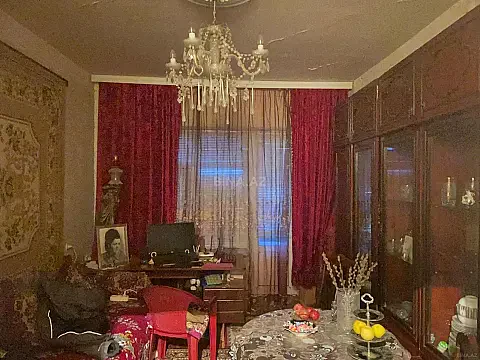 Satılır 4 otaqlı mənzil 115 m²