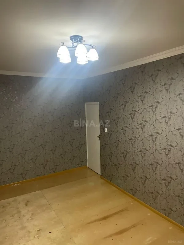 Satılır 4 otaqlı mənzil 115 m²