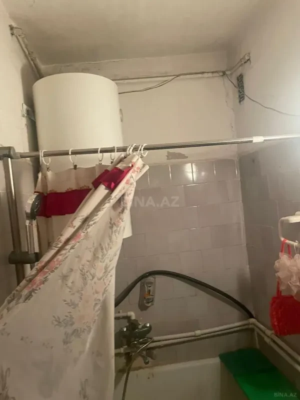 Satılır 4 otaqlı mənzil 115 m²