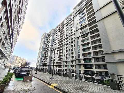 Satılır 3 otaqlı mənzil 82 m² — Bakı, Həzi Aslanov qəs. 3 otaq 82.00 m²