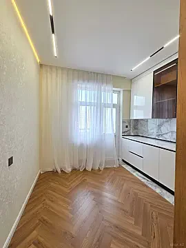 Satılır 2 otaqlı mənzil 81 m²